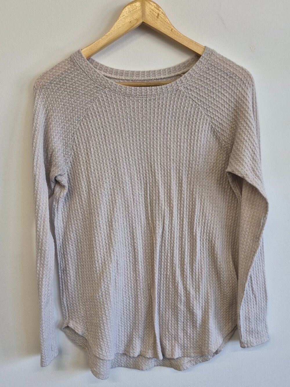 American Eagle Soft & Sexy Oatmeal Waffle Knit Raglan Top Small
